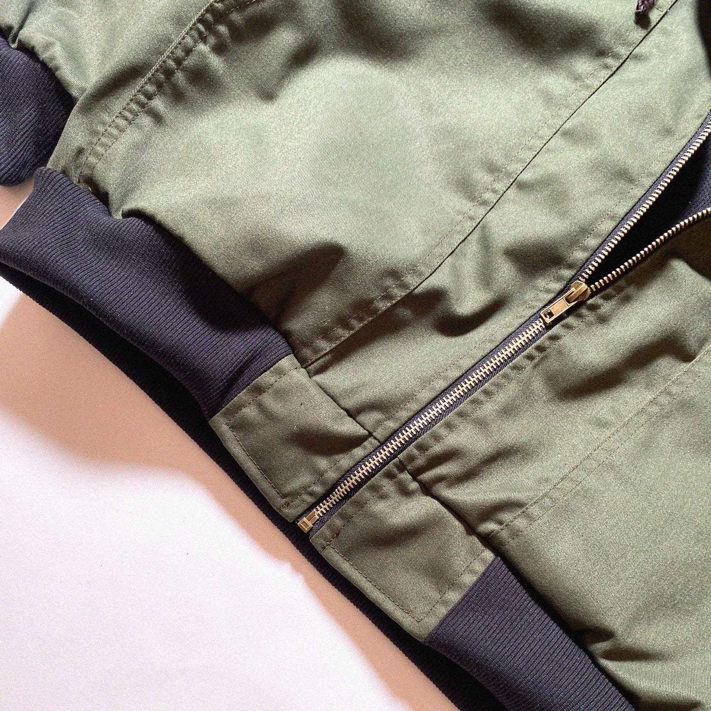 WORKWEAR ZIP UP HOODIE IN OLD LAKE GREEN - BASALT BLACK