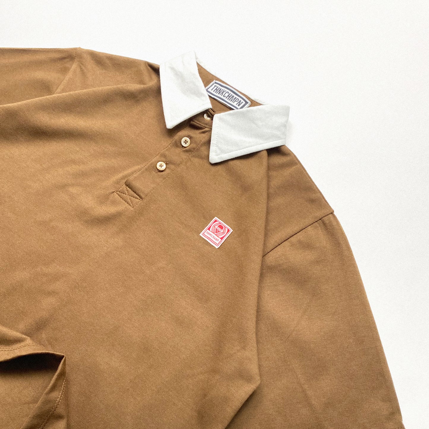 POLO CLUB™ | OVERSIZED POLO SHIRT IN OFFWHITE - MUD BROWN