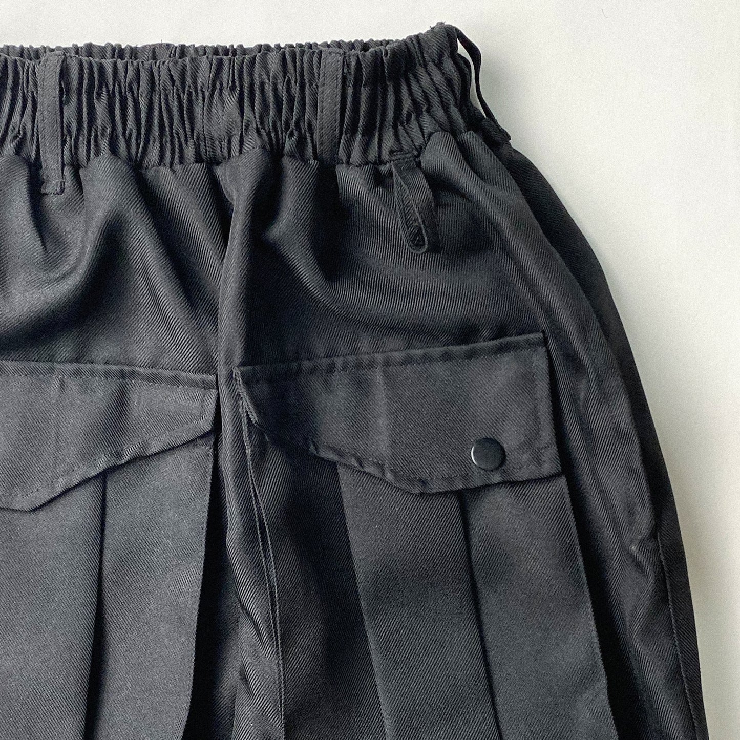 6-POCKET CARGO IN BASALT BLACK