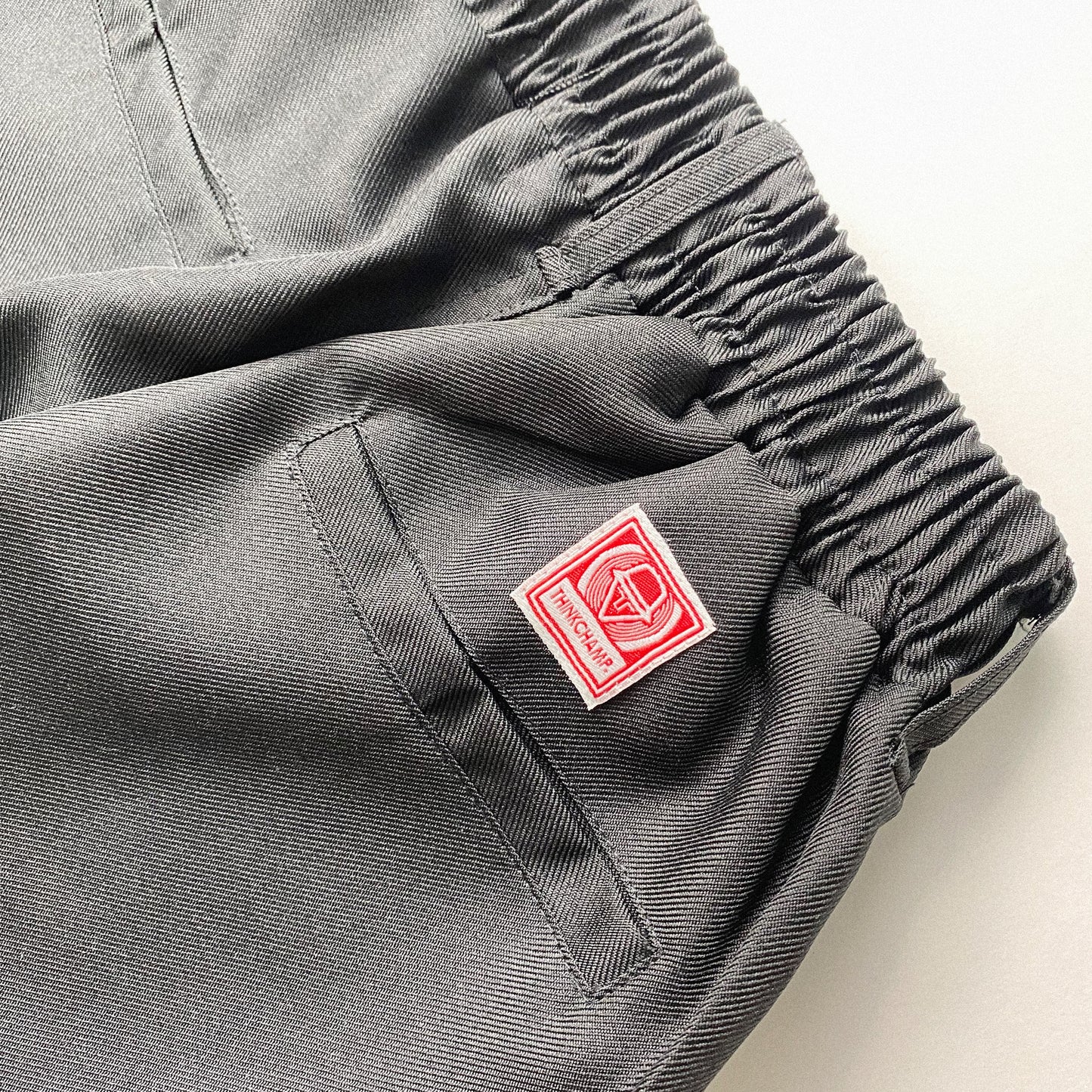 6-POCKET CARGO PANTS IN DEEP GREY