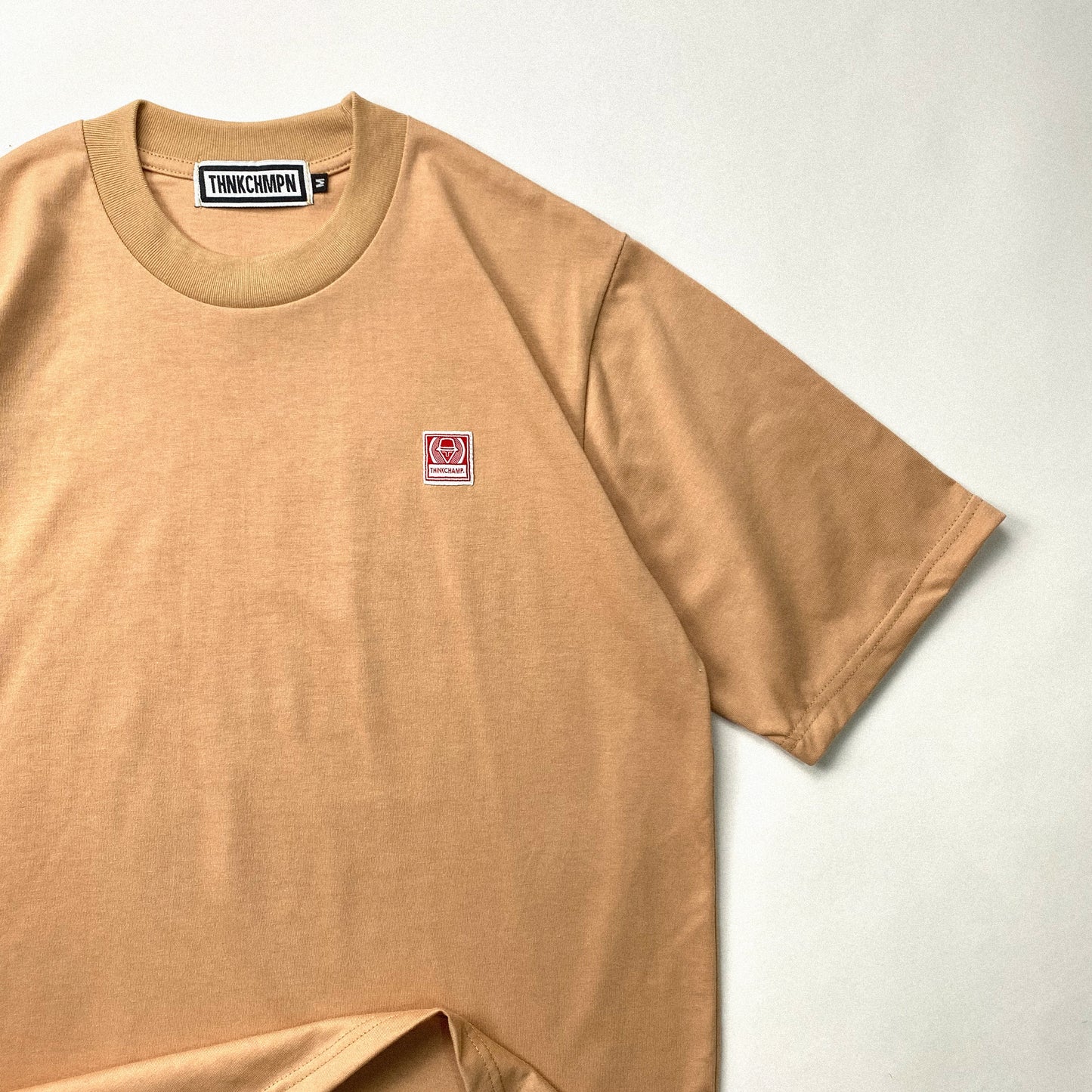 ICONIC PATCH | OVERSIZED TEE IN MOCHA