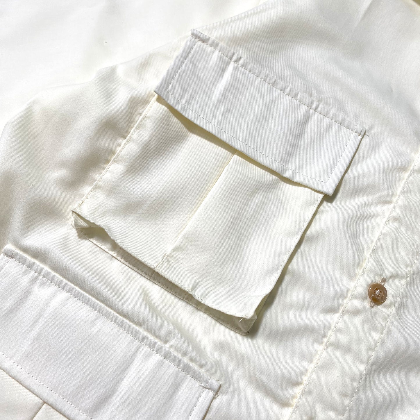 WORKWEAR™ | 3-POCKET CARGO POLO IN OFFWHITE