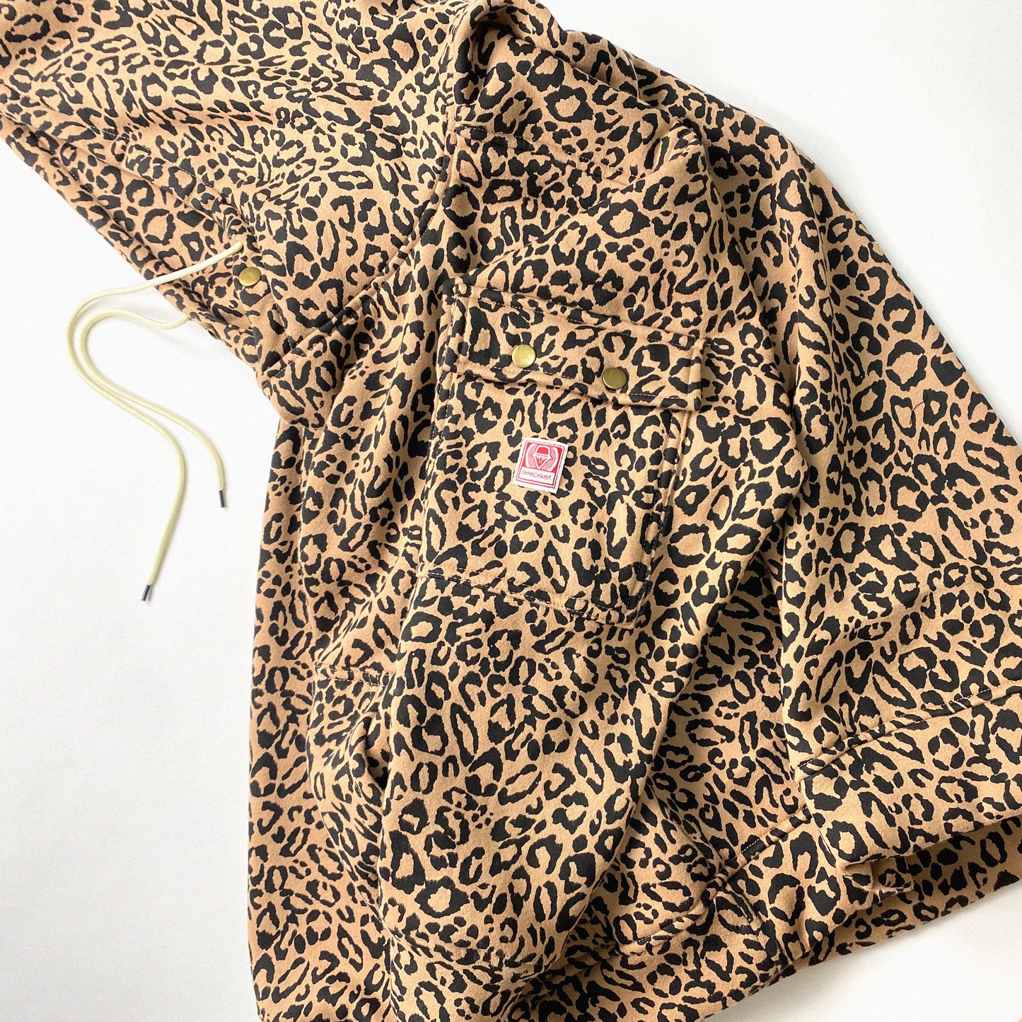 LEOPARD MARKING™ | OVERSIZED PULL OVER 3-POCKET HOODIE IN LATTE KHAKI