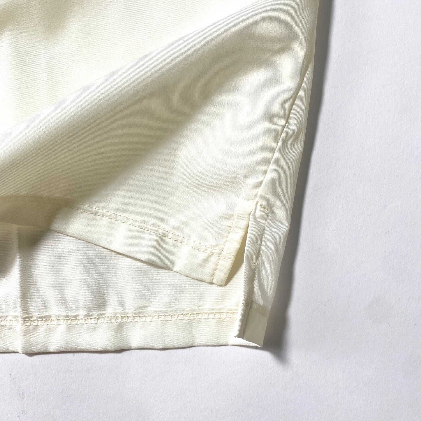 WORKWEAR™ | 3-POCKET CARGO POLO IN OFFWHITE