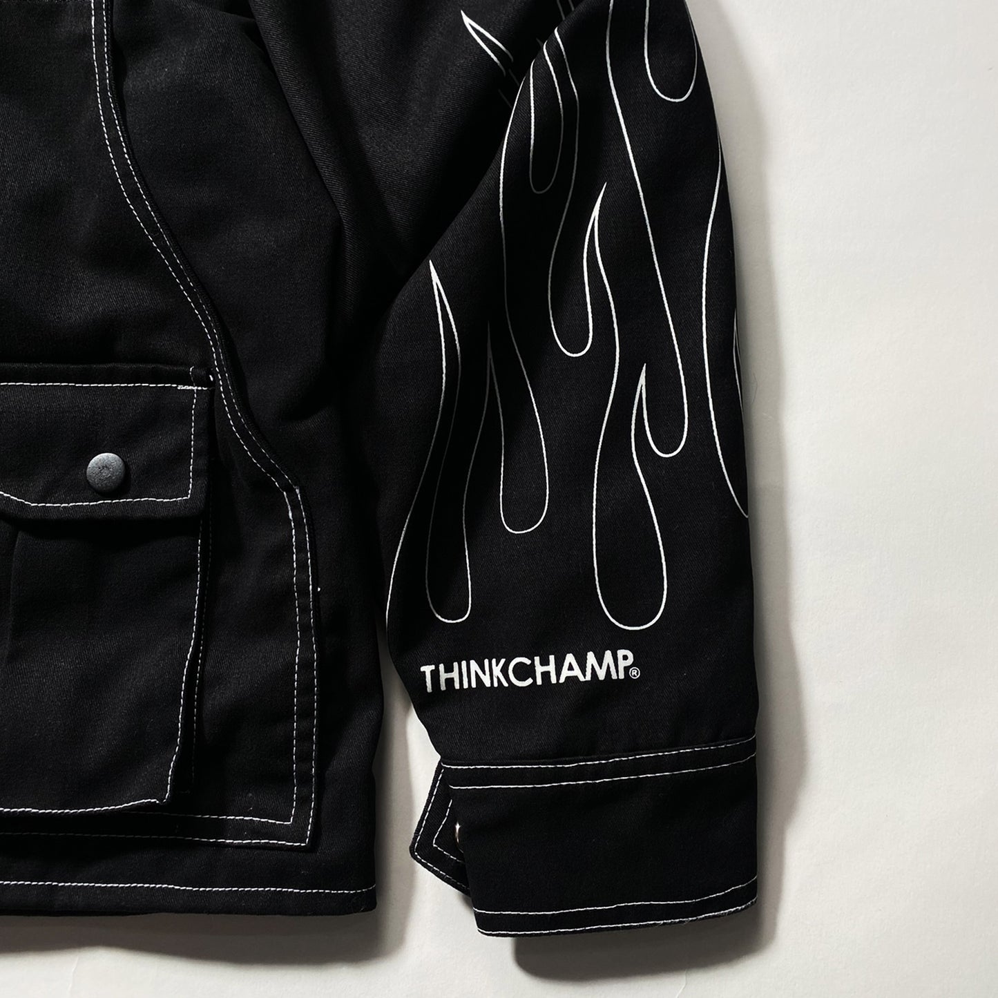 BUCCANEER WHITE FLAMES (PADDED READY) IN BASALT BLACK