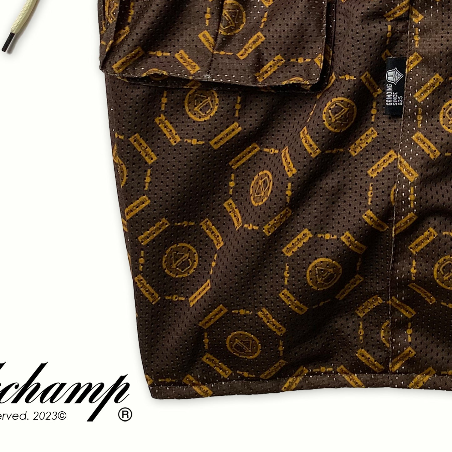SOPHISTICATED™ | 5 POCKET MESH SHORTS IN MUD BROWN