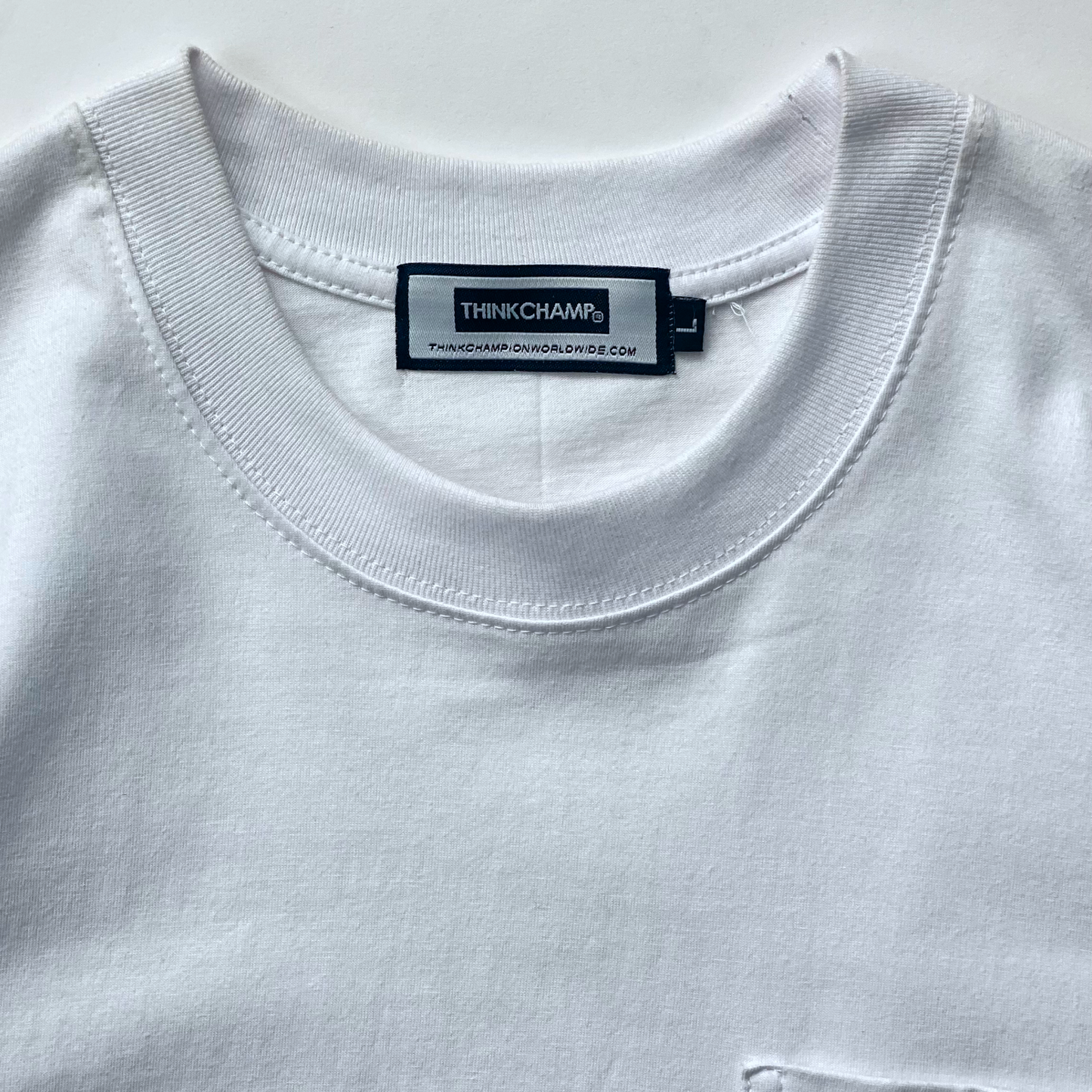 アイコニックなポケットTシャツ(ホワイト)