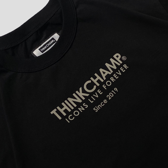 PRE-ORDER | ICONIC SCRIPT IN BASALT BLACK