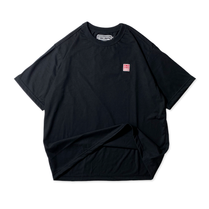 ICONIC PATCH | BOXY TEE IN BASALT BLACK