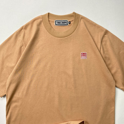 ICONIC PATCH | OVERSIZED TEE IN MOCHA