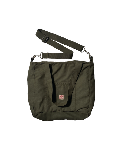 ARCHIVE 003: HERALD BAG IN LAKE GREEN