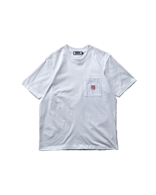 アイコニックなポケットTシャツ（ホワイト）