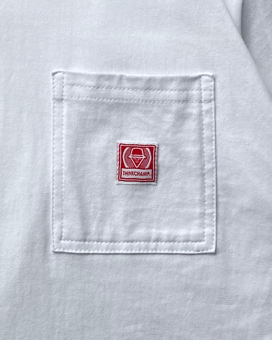 アイコニックなポケットTシャツ（ホワイト）