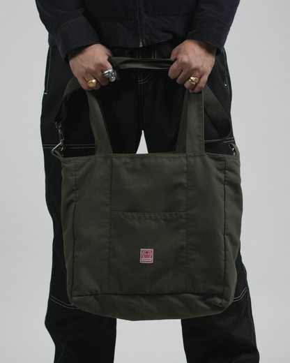 ARCHIVE 003: HERALD BAG IN LAKE GREEN