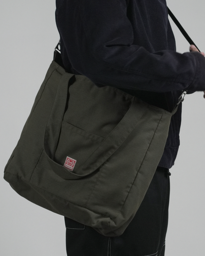 ARCHIVE 003: HERALD BAG IN LAKE GREEN