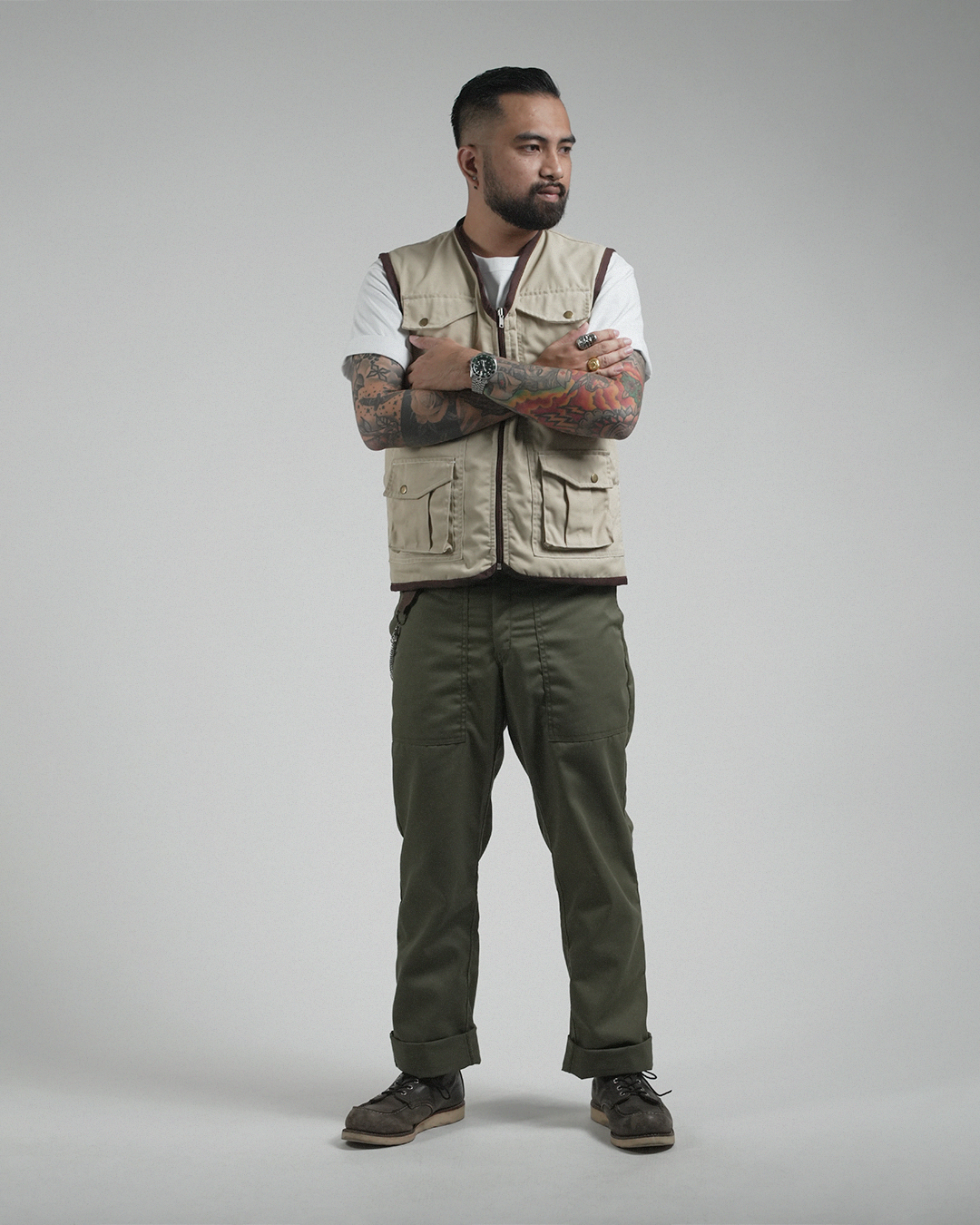 PATHFINDER REVERSIBLE UTILITY VEST IN SAND WHITE AND TIGER CAMOU COLORWAY