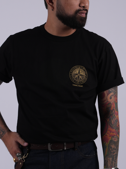 NAVIGATOR TEE IN BASALT BLACK