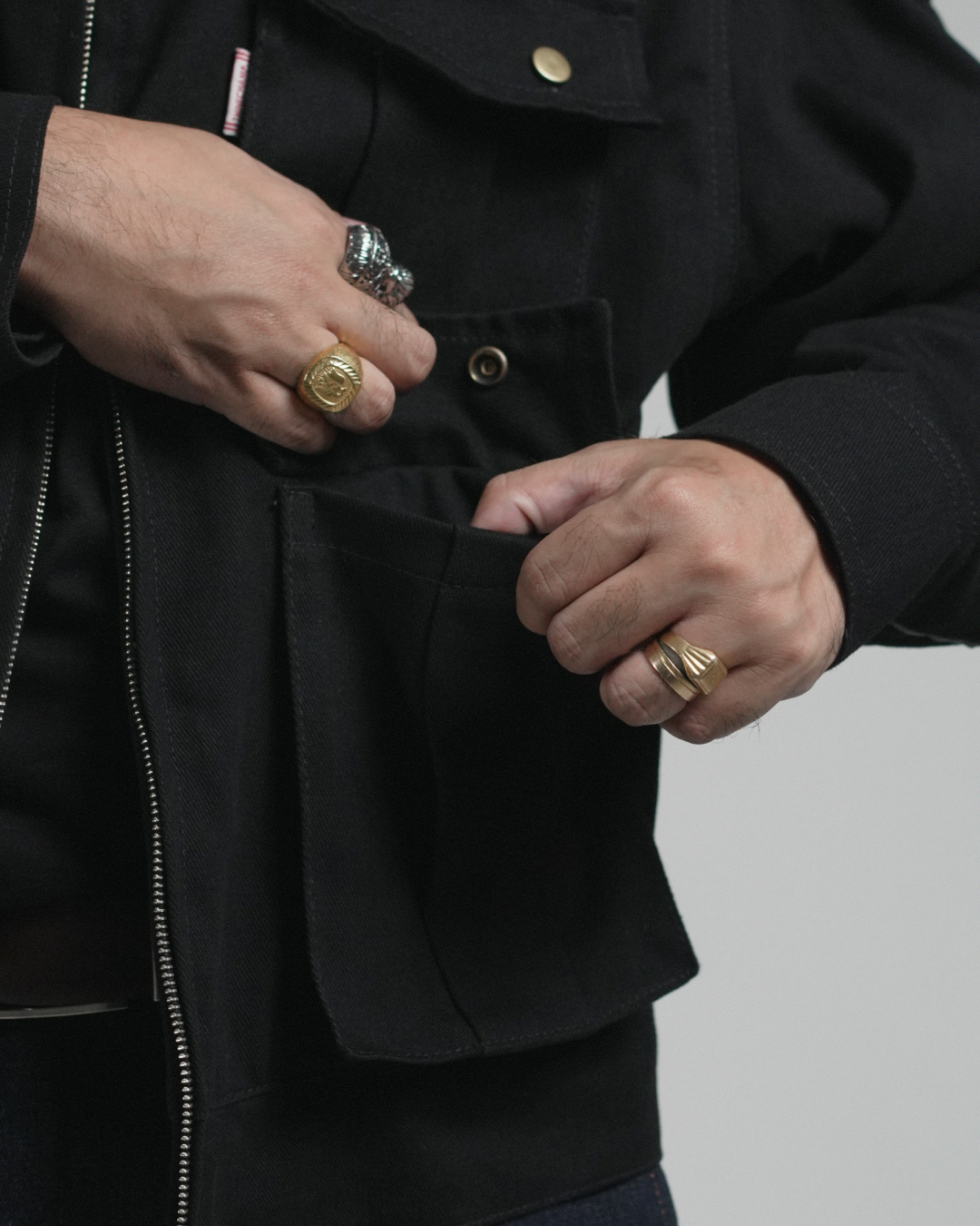 BUCCANEER BISON PADDED-READY JACKET IN BASALT BLACK