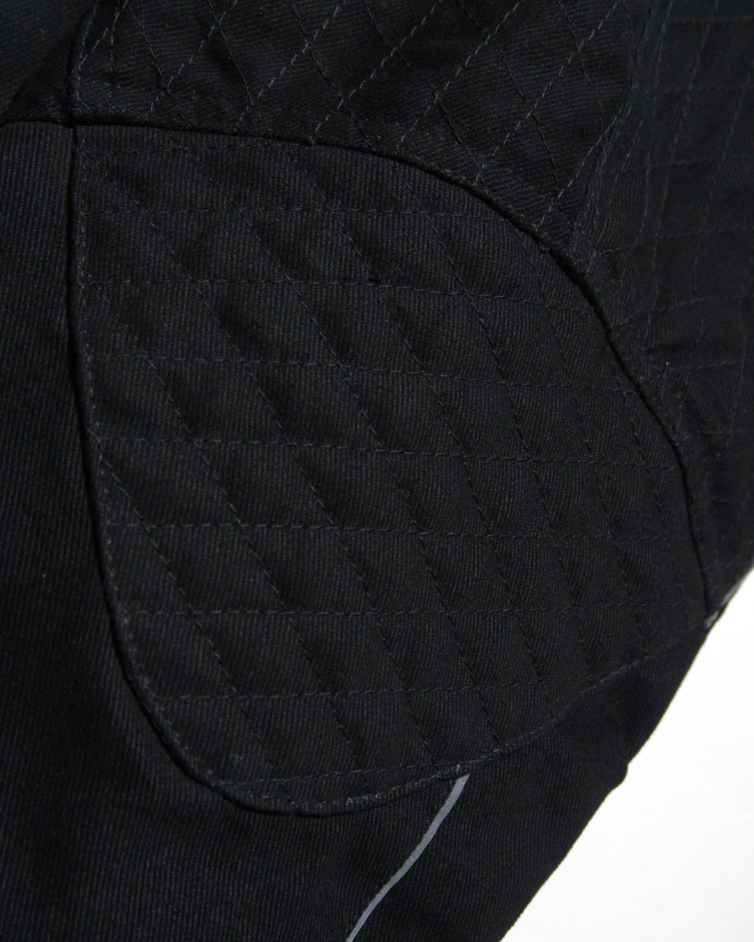 BUCCANEER BISON PADDED-READY JACKET IN BASALT BLACK