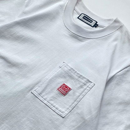 アイコニックなポケットTシャツ（ホワイト）
