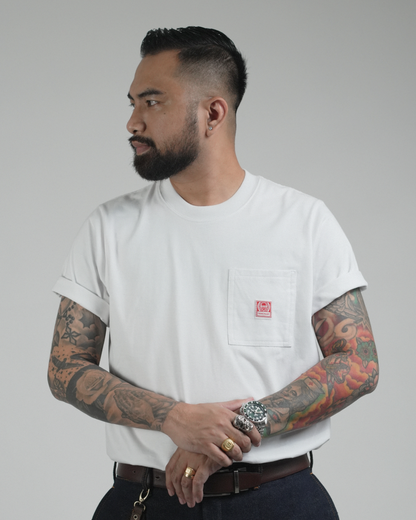 アイコニックなポケットTシャツ（ホワイト）