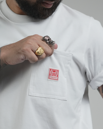 アイコニックなポケットTシャツ（ホワイト）