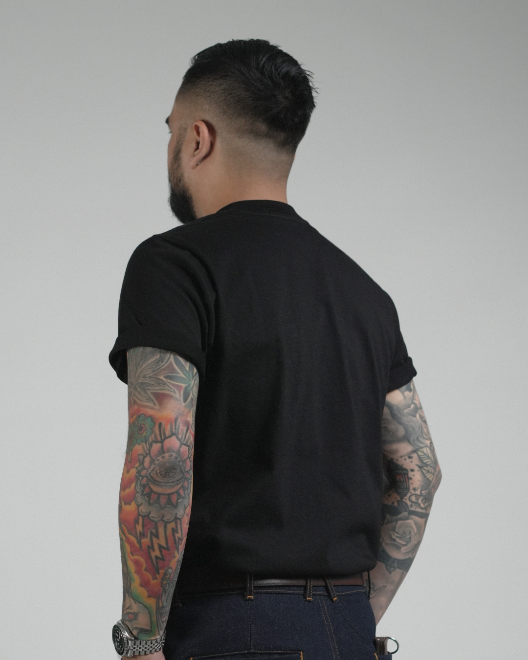 アイコニックなポケットTシャツ（ブラック）