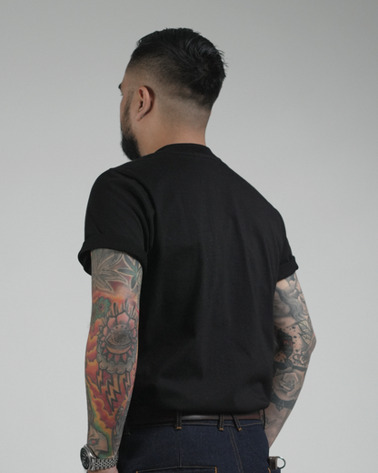 アイコニックなポケットTシャツ（ブラック）