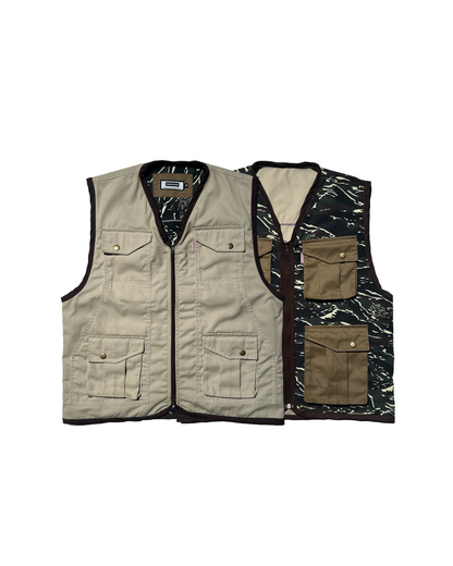 PATHFINDER REVERSIBLE UTILITY VEST IN SAND WHITE AND TIGER CAMOU COLORWAY