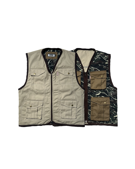 PATHFINDER REVERSIBLE UTILITY VEST IN SAND WHITE AND TIGER CAMOU COLORWAY