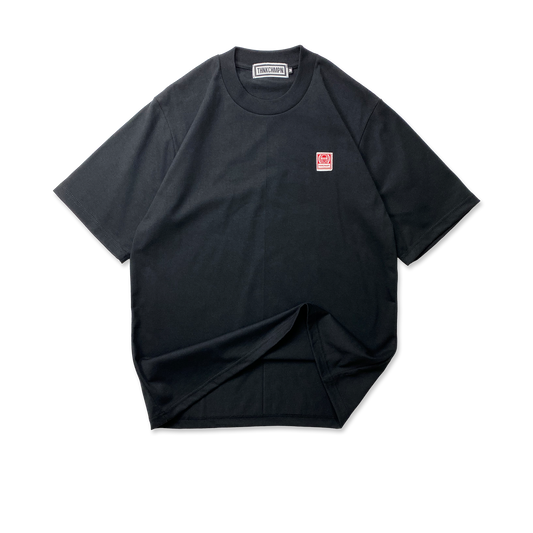 ICONIC PATCH | OVERSIZED TEE IN BASALT BLACK