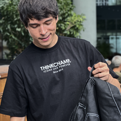 ICONIC SCRIPT IN BASALT BLACK