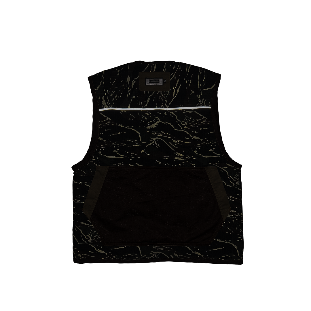 PATHFINDER REVERSIBLE UTILITY VEST IN SAND WHITE AND TIGER CAMOU COLORWAY- PRE-ORDER