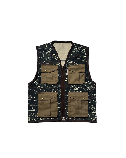 PATHFINDER REVERSIBLE UTILITY VEST IN SAND WHITE AND TIGER CAMOU COLORWAY